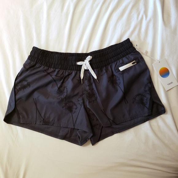 🌟NEW Quick-Dry Vuori Clementine Short - Picture 2 of 5